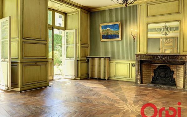 Maison à vendre    6 pièces •  Montluçon