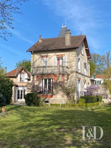Très jolie maison sur la Division Théry à Vaucresson