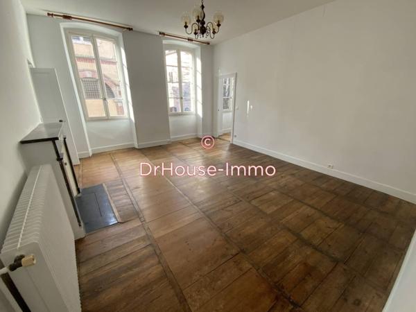 Appartement à louer 3 pièces de 84 m²