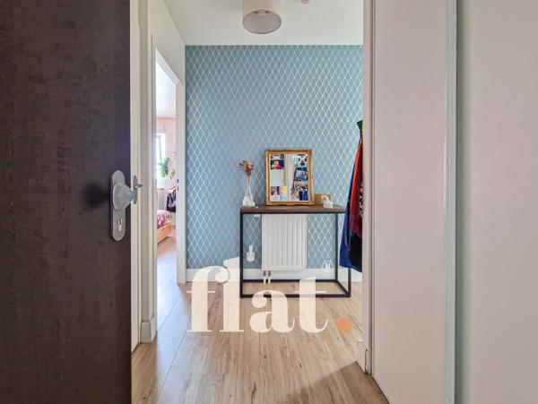 T3 | AVANT-DERNIER ÉTAGE | VUE LOIRE | BBC | GARAGE SOUS-SOL | DPE C