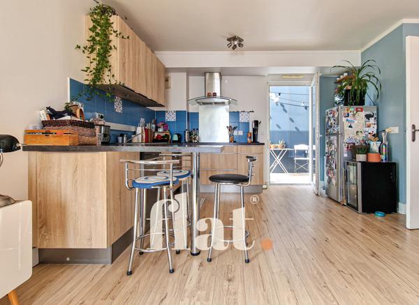 T3 | AVANT-DERNIER ÉTAGE | VUE LOIRE | BBC | GARAGE SOUS-SOL | DPE C