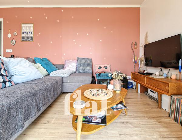 T3 | AVANT-DERNIER ÉTAGE | VUE LOIRE | BBC | GARAGE SOUS-SOL | DPE C