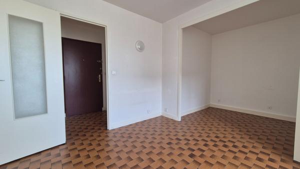 NANTES / JULES VERNE - APPARTEMENT 30 M² AVEC GARAGE