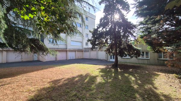NANTES / JULES VERNE - APPARTEMENT 30 M² AVEC GARAGE