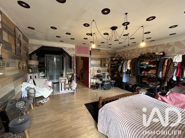 Maison à vendre 4 pièces 136 m² Ainay-le-Château