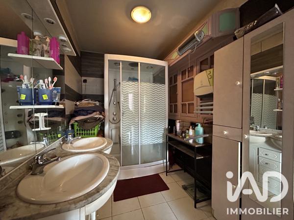 Maison à vendre 4 pièces 136 m² Ainay-le-Château