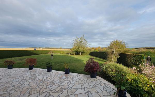 Maison à vendre    5 pièces • 142 m2 Sains-en-Amiénois