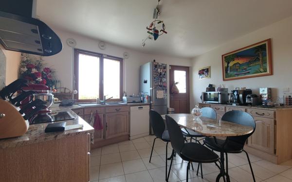 Maison à vendre    5 pièces • 142 m2 Sains-en-Amiénois