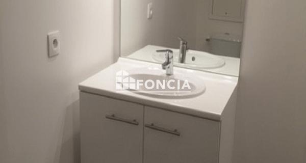 Location Studio 32.85 m² - Osny 95520