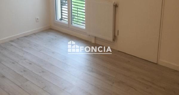 Location Studio 32.85 m² - Osny 95520