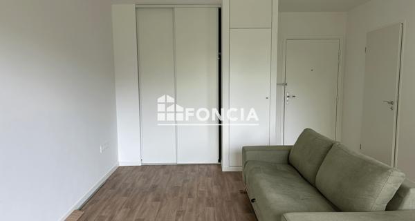 Location Studio meublé 32.8 m² - Les Clayes-sous-bois 78340