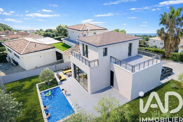 Maison à vendre 6 pièces 132 m² Roquebrune-sur-Argens