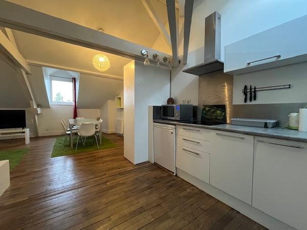 Poitiers Centre Ville, Place Charles de Gaulle T2bis meublé de 48.70m²