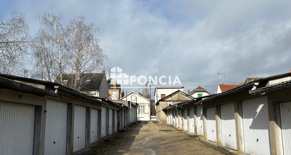Location Parking 12 m² - Orléans 45000