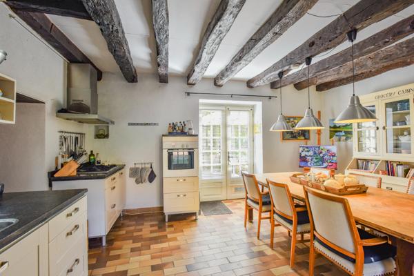 Ancienne bergerie en pierre compose de deux maisons indépendantes