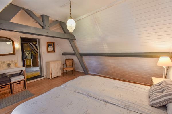 Ancienne bergerie en pierre compose de deux maisons indépendantes