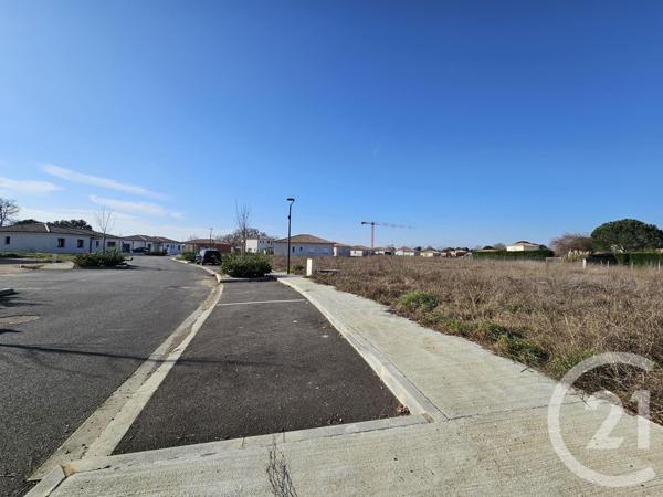 Terrain à vendre  880 m2 MONTBETON - 82