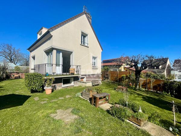 Sèvres Les Bruyères - Maison familiale 145 m², jardin sud-ouest, sous-sol total - A 7 min gare