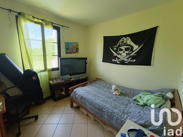 Maison à vendre 5 pièces 118 m² Saint-Hilaire-de-Lusignan