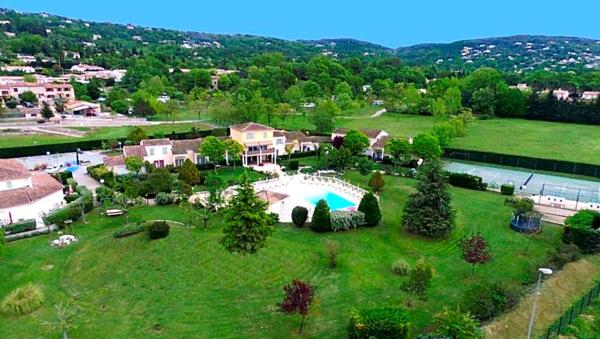 Maison 60 pièces - 1216 m² Bien prestige