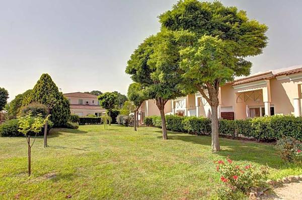 Maison 60 pièces - 1216 m² Bien prestige