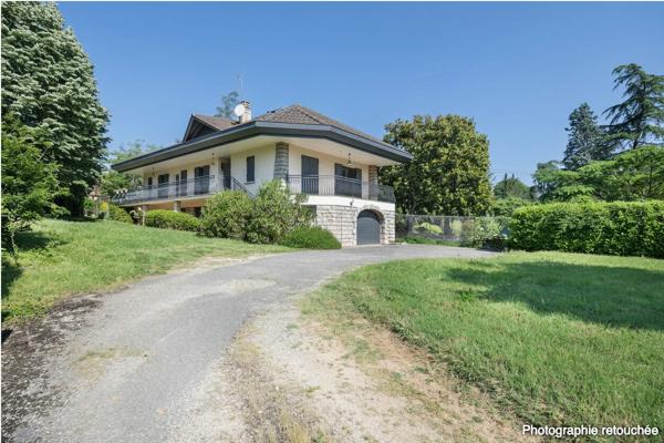 Maison ancienne à vendre, 8 pièces - Collonges-au-Mont-d'Or 69660