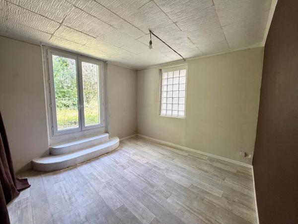 Vente                                                      Maison
                        
                     4 pièces                                         à Villemer