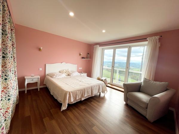 Maison 4 pièces - 207 m²