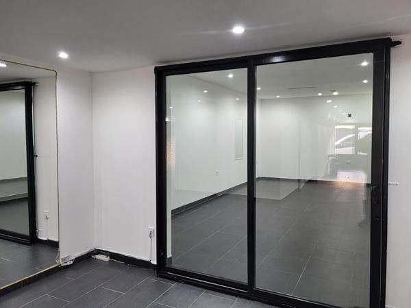 Local commercial Agde  100 m² environ
