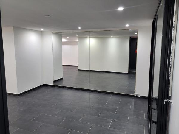 Local commercial Agde  100 m² environ