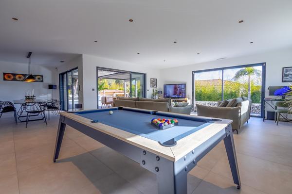 Superbe villa comtemporaine