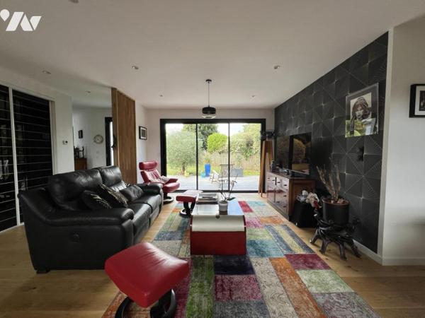 RARE - Maison de plain pied récente au calme avec garage