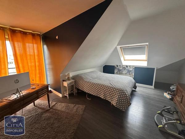 Appartement à louer 4 pièces 96.98m²