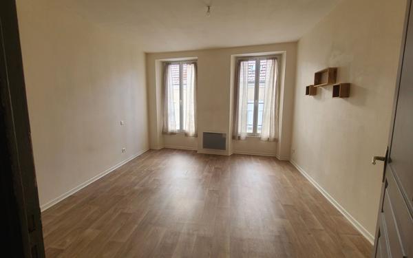 Appartement à louer    1 pièce • 32 m2 Dormans