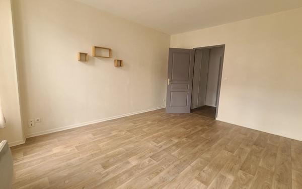 Appartement à louer    1 pièce • 32 m2 Dormans