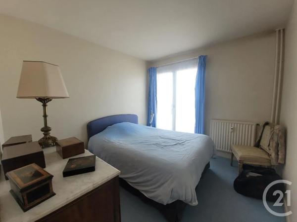 Appartement F5 à vendre  5 pièces - 94 m 2   COMPIEGNE  - 60