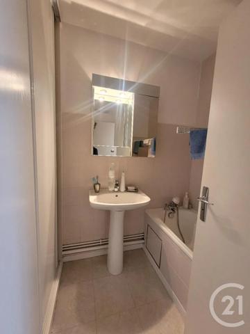 Appartement F5 à vendre  5 pièces - 94 m 2   COMPIEGNE  - 60