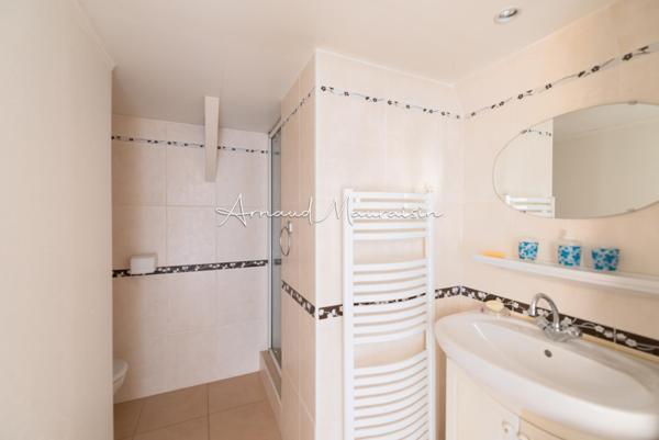 Potentiel en devenir pour cette maison familiale !