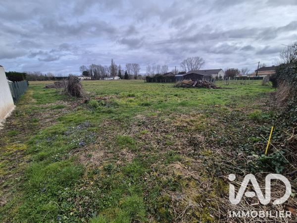 Terrain à vendre 1 142 m² Saint-Pierre-d'Eyraud
