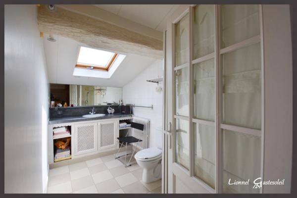 Maison de ville de caractère à vendre 3 à 4 chambres avec vue sur la Dordogne à SAINTE FOY LA GRANDE (33)