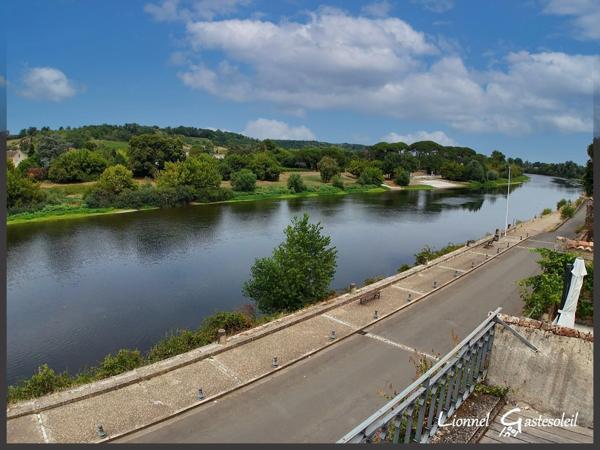 Maison de ville de caractère à vendre 3 à 4 chambres avec vue sur la Dordogne à SAINTE FOY LA GRANDE (33)