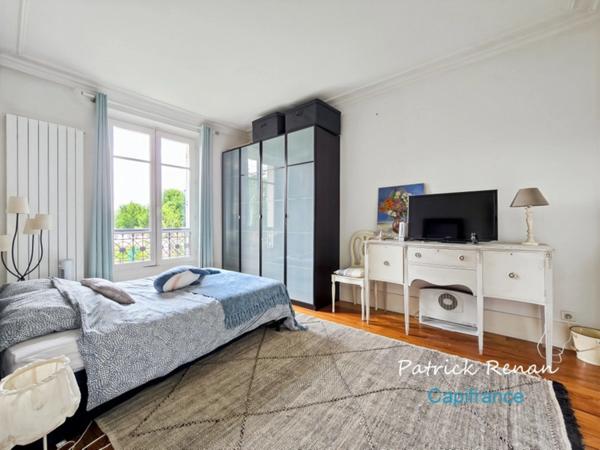 Maison à vendre 9 pièces (238 m2) VERSAILLES (78)
