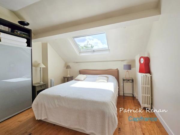 Maison à vendre 9 pièces (238 m2) VERSAILLES (78)