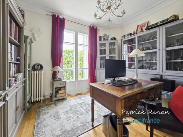 Maison à vendre 9 pièces (238 m2) VERSAILLES (78)