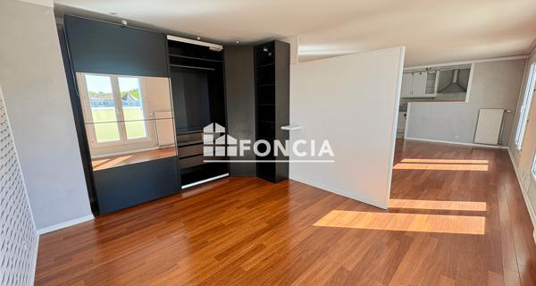 À vendre Appartement 4 pièces 85 m² - ÉLancourt 78990