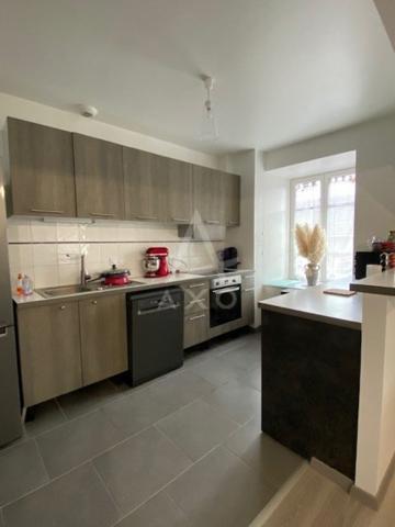 AVENAY-VAL-D'OR -  BEL IMMEUBLE DE RAPPORT