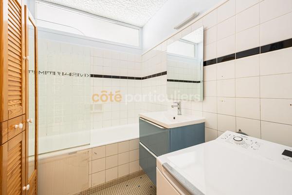 Vente
                Appartement87 m² - 4 Pièces -
                    SAINT HERBLAIN (44800)