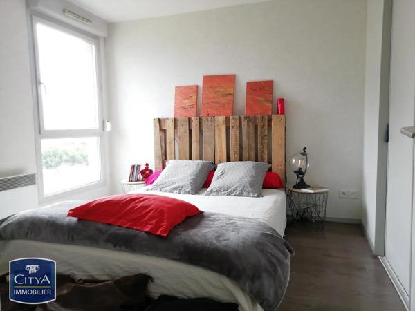 Appartement à louer 2 pièces 52.56m² Aubenas (07200)