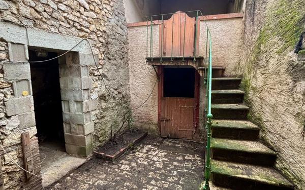 Maison à vendre    3 pièces • 79,30 m2 Saint-Savin