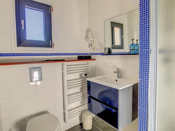 Payrac (46), Propriété d'exception,440m², 19 pièces, 10 chambres, chacune avec salle d'eau privative, gîte, piscine... Élégance intemporelle & performance énergétique exceptionnelle